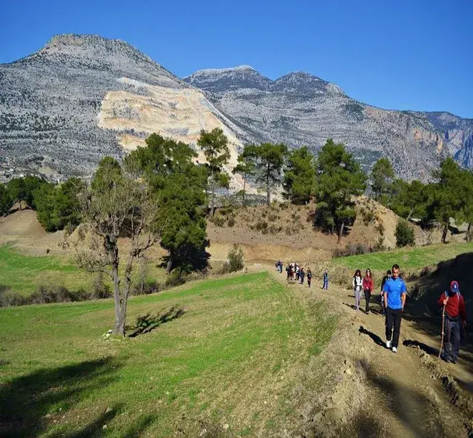 KÖRKÜN ÇAYI/ KUZGUN KAYASI/DALGA SU/VARDA(ALMAN)KÖPRÜSÜ DOĞA YÜRÜYÜŞÜ ve FİDAN DİKİMİ